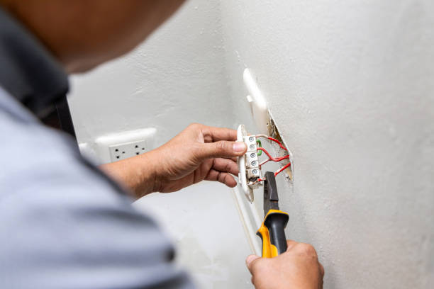 Best Home Electrical Repair  in St Francis, WI